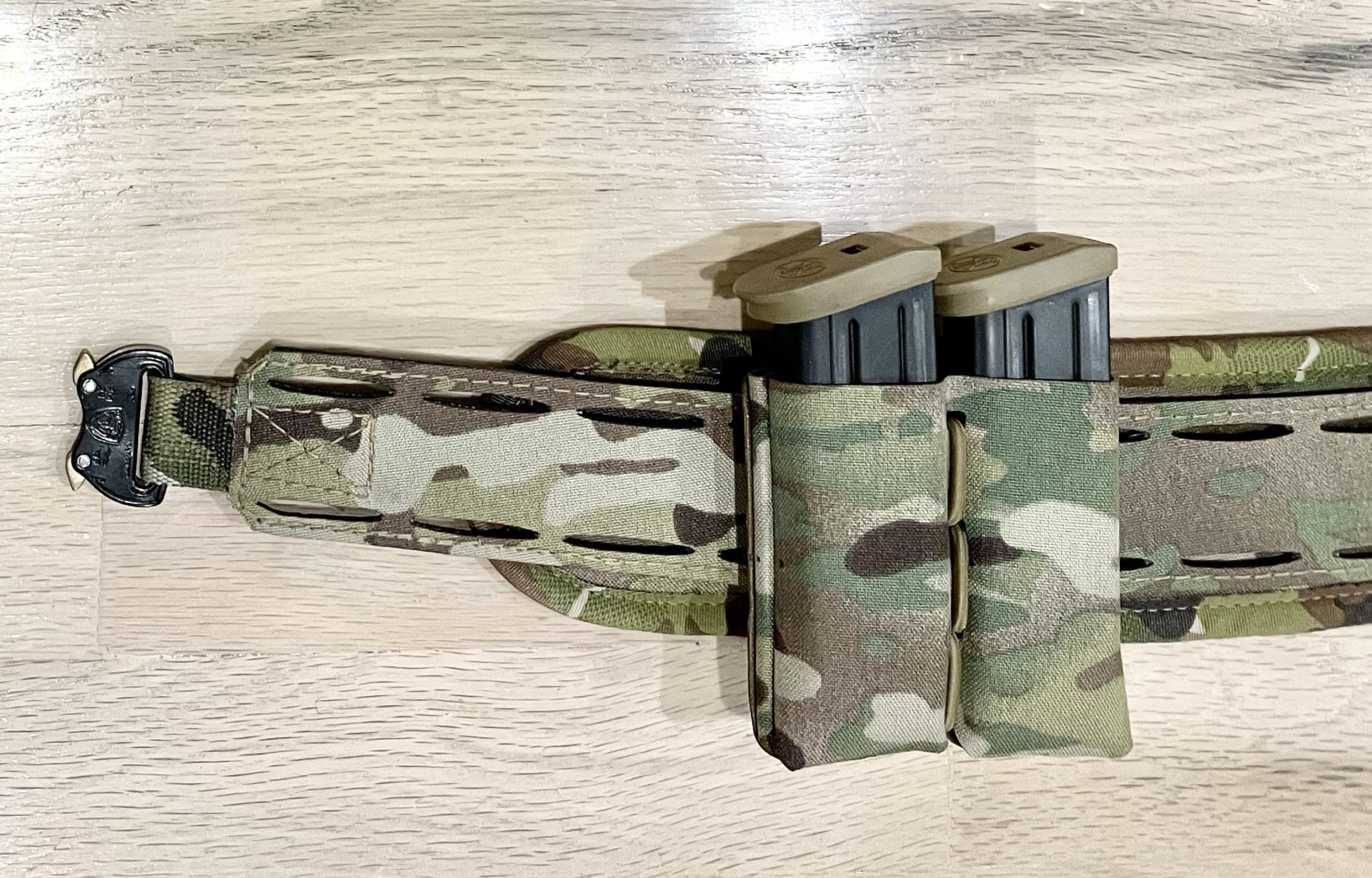 Gun belt pistol mag pouch