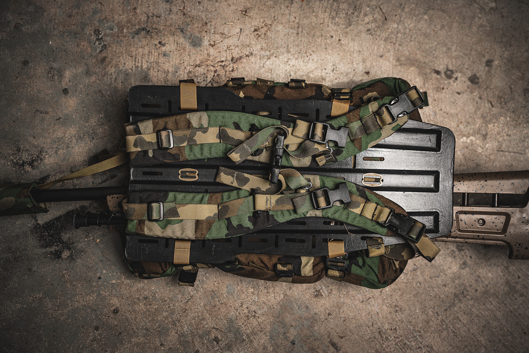 Rifle carrier Rifle carrier